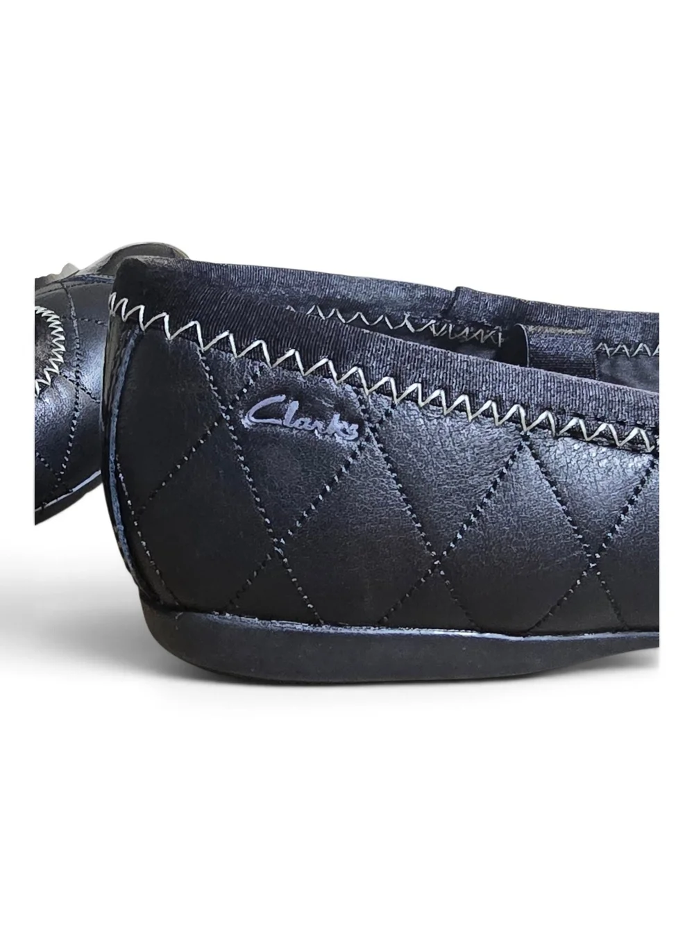 Clarks Kids Black Quilted Leather Mary Jane Flats Patent Toe Size 2.5